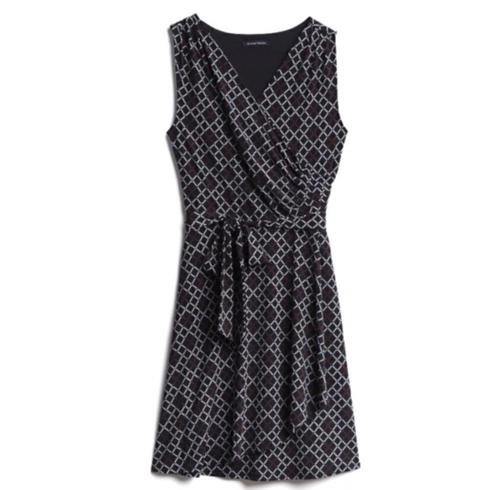 41 Hawthorn Tristana Essential Faux Wrap Dress